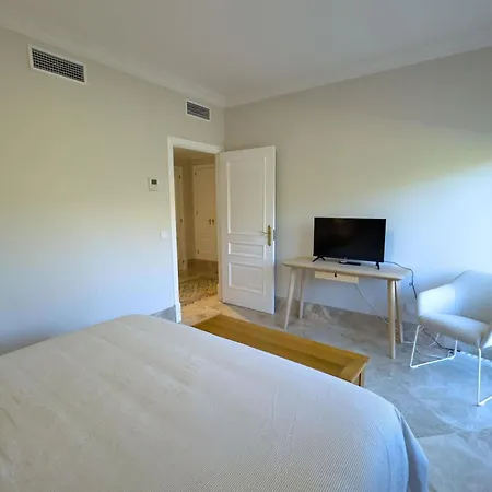 Adosada En Santa Clara Marbella