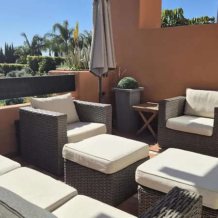 Adosada En Santa Clara Marbella